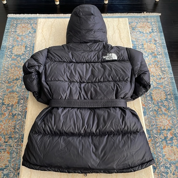 NWT The North Face Women’s NUPTSE Belted Mid Down Jacket. M - Picture 17 of 17